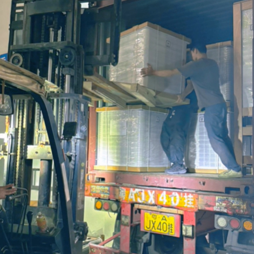 Expediere urgentă, furtună sau strălucire