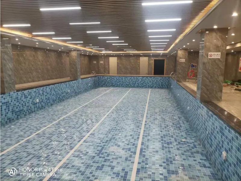 Pompa de căldură Blueway îmbunătățește confortul piscinei interioare la proiectul rezidențial Yabowen No.1 Mansion
